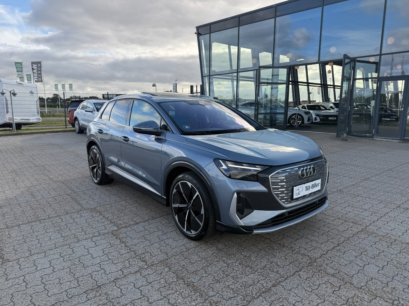 Audi Q4 e-tron 40 edition one