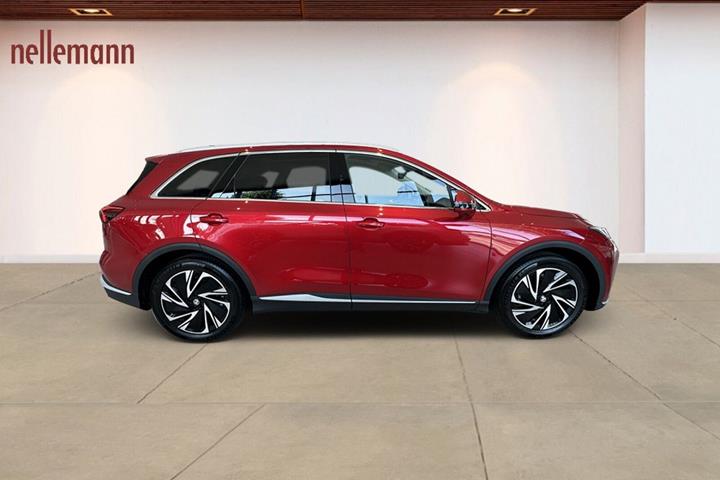 Rød MG MGS6 fra 2026