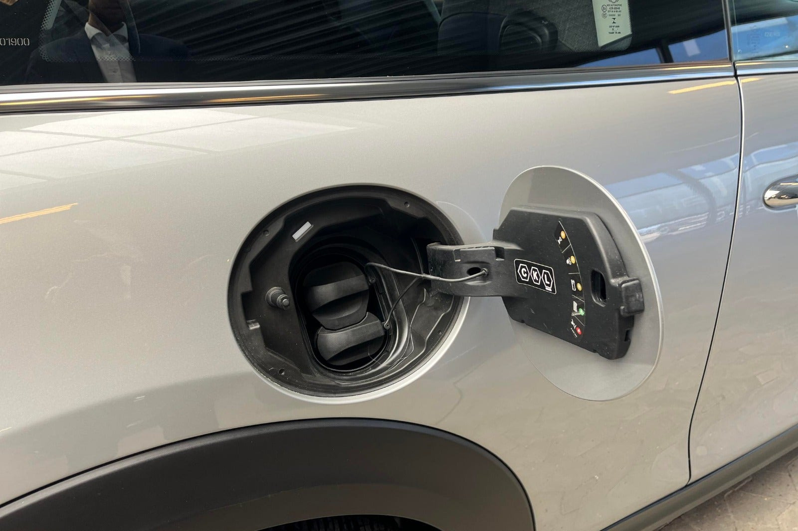 Sølv Mini Cooper SE fra 2023