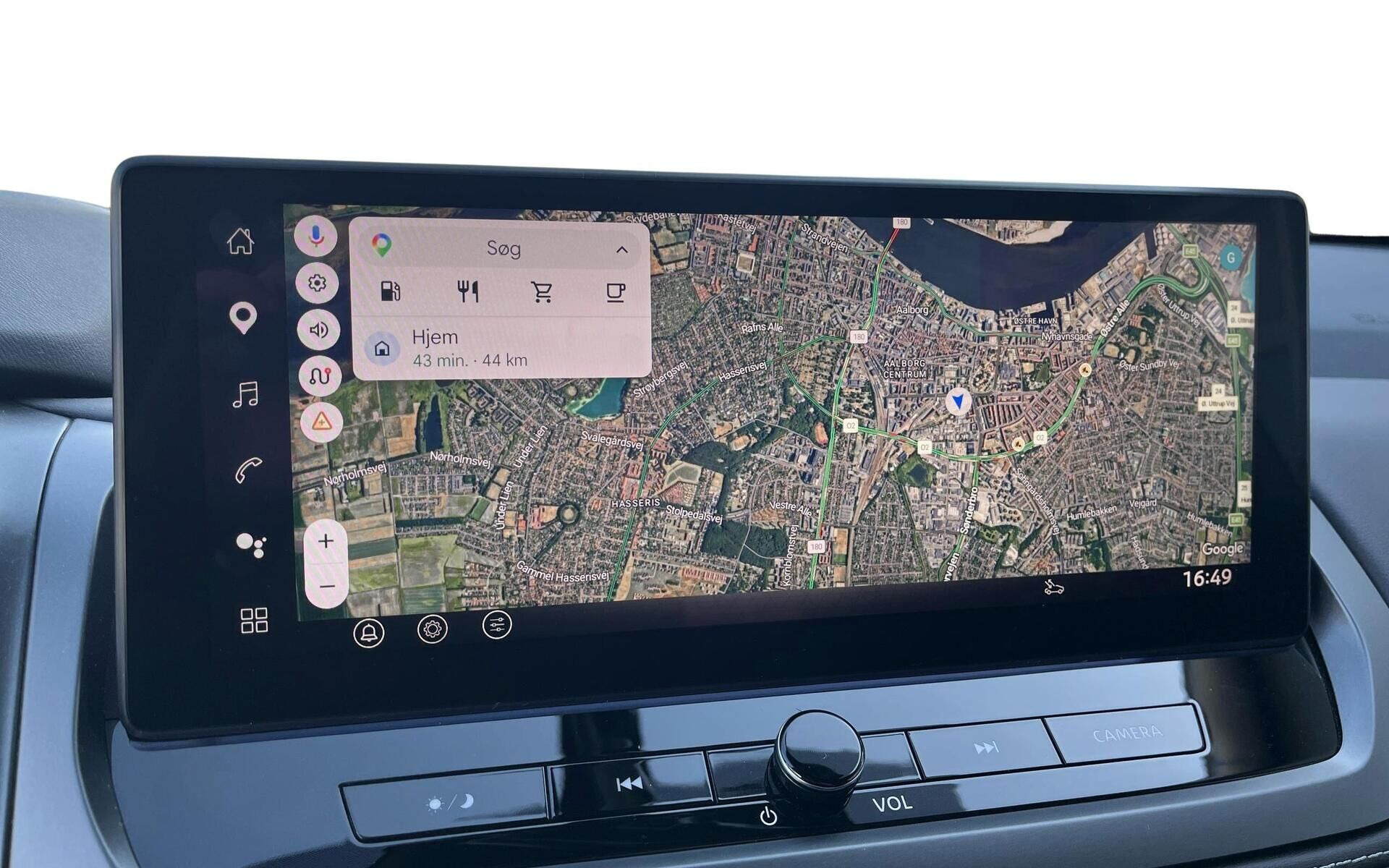 Grå Nissan Qashqai fra 2026