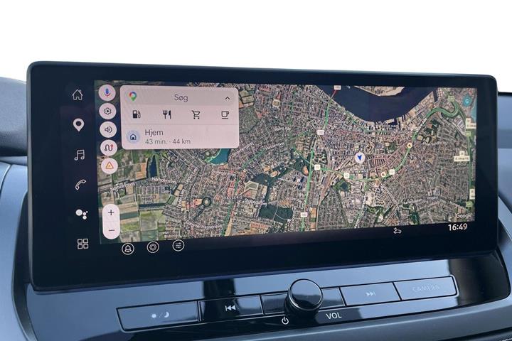 Grå Nissan Qashqai fra 2026
