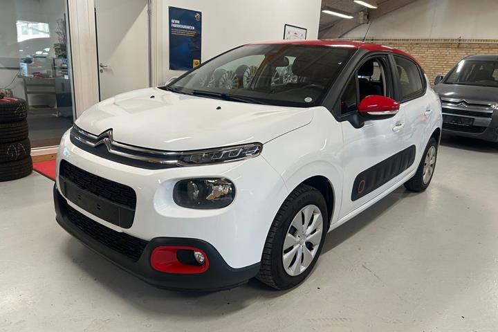 Hvid Citroën C3 fra 2017 set udefra