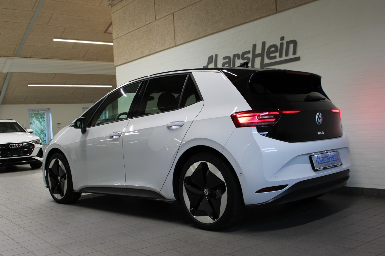 Hvid VW ID.3 fra 2024