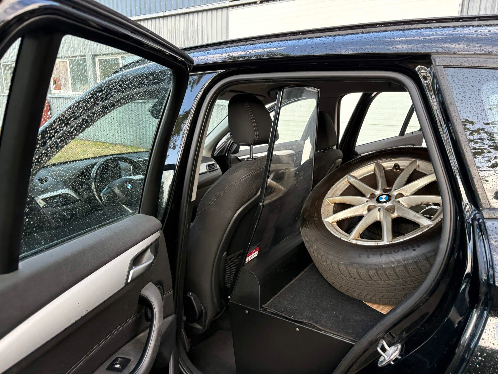 Sort BMW X1 fra 2016