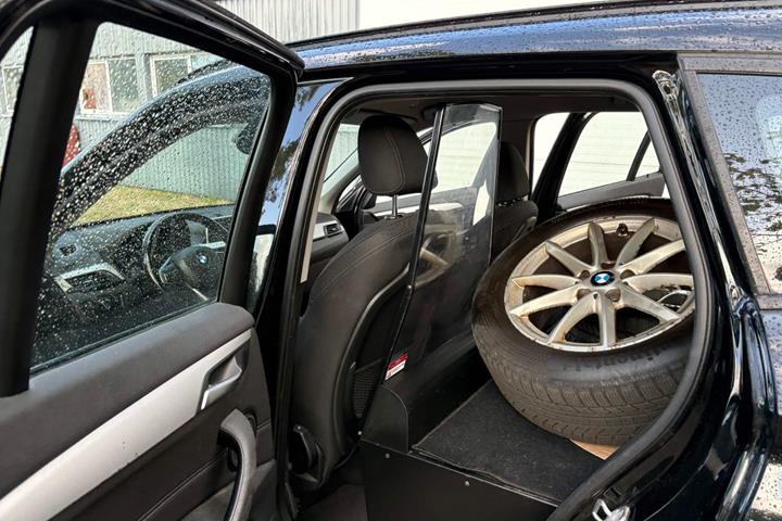 Sort BMW X1 fra 2016