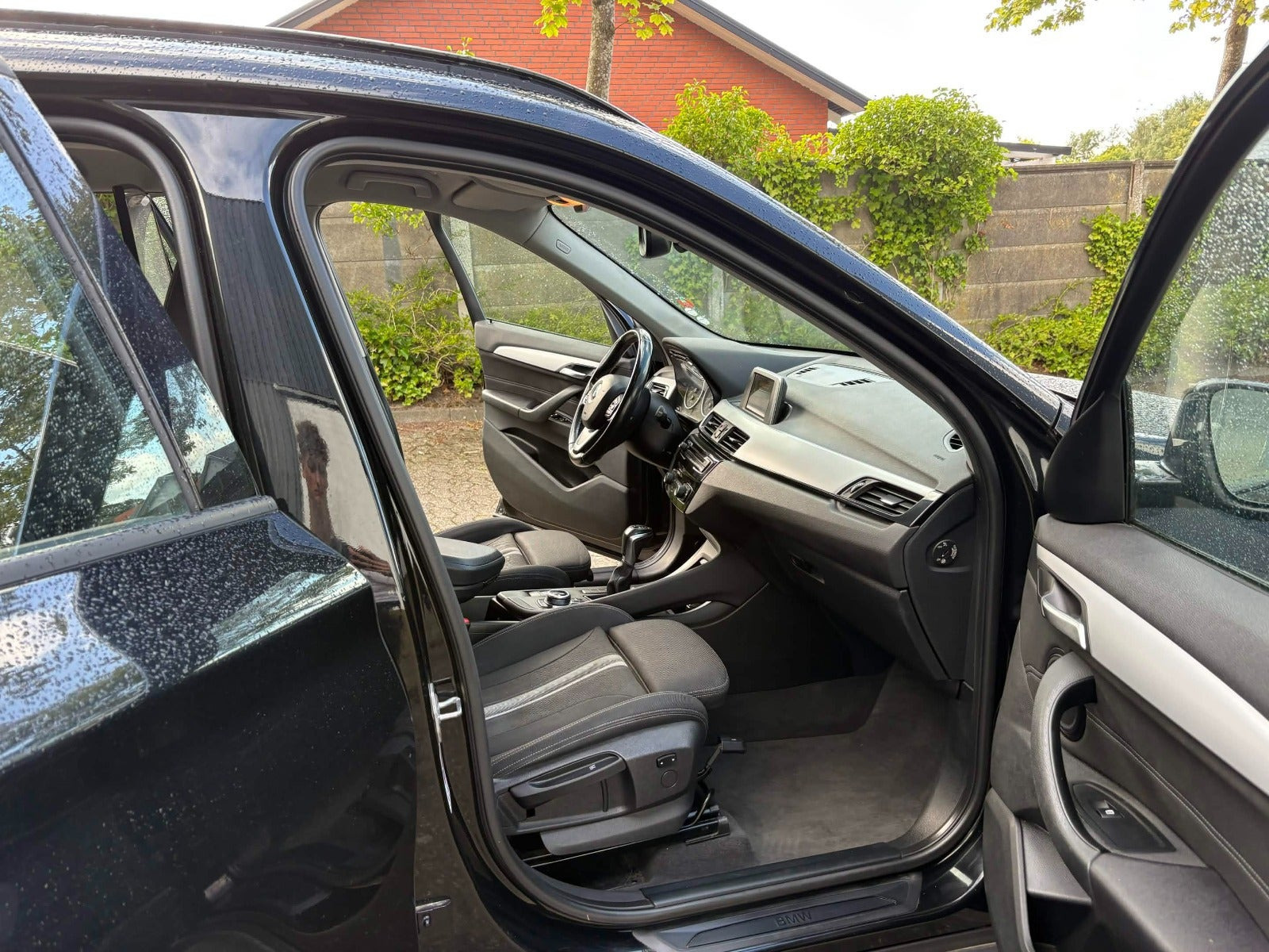 Sort BMW X1 fra 2016