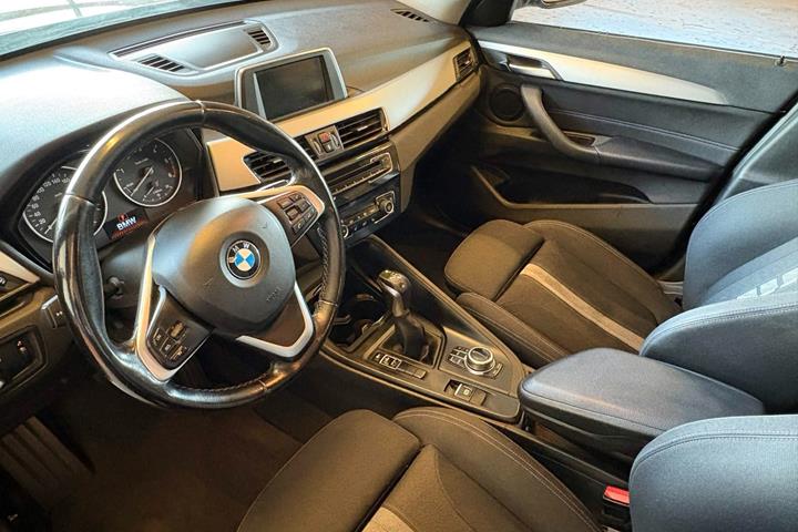 Sort BMW X1 fra 2016