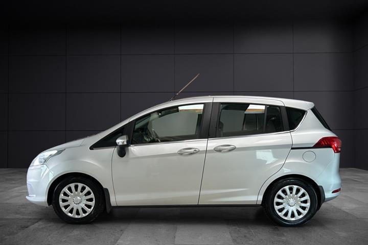 Sølv Ford B-MAX fra 2013