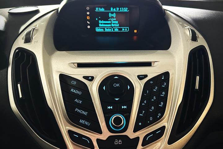 Sølv Ford B-MAX fra 2013