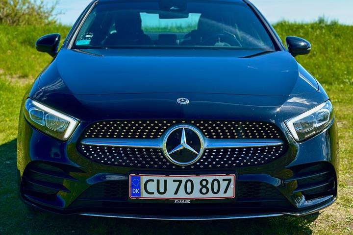 Sort Mercedes A200 fra 2019