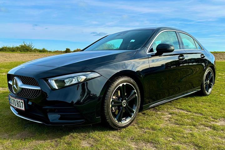 Sort Mercedes A200 fra 2019
