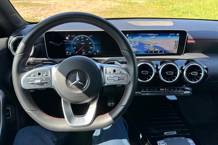 Sort Mercedes A200 fra 2019