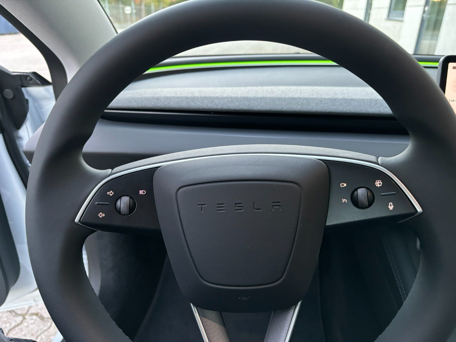 Tesla Model 3 RWD