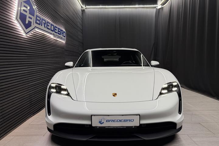 Hvid Porsche Taycan 4S fra 2020