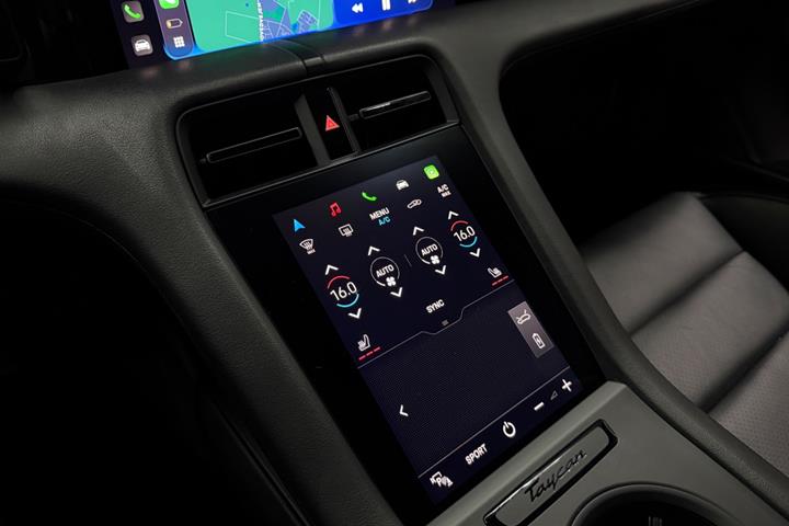 Hvid Porsche Taycan 4S fra 2020