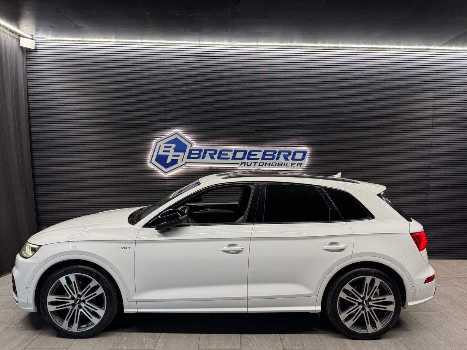 Hvid Audi SQ5 fra 2018
