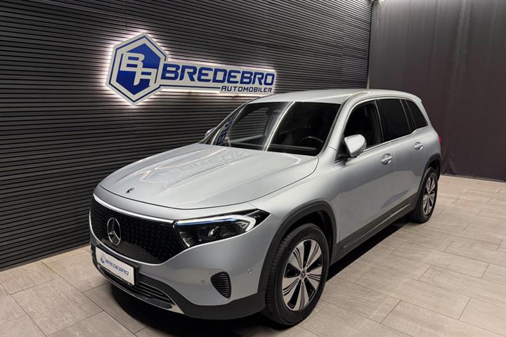Sølv Mercedes EQB250+ fra 2024