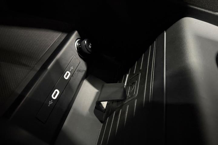 Grå Audi Q4 e-tron fra 2024
