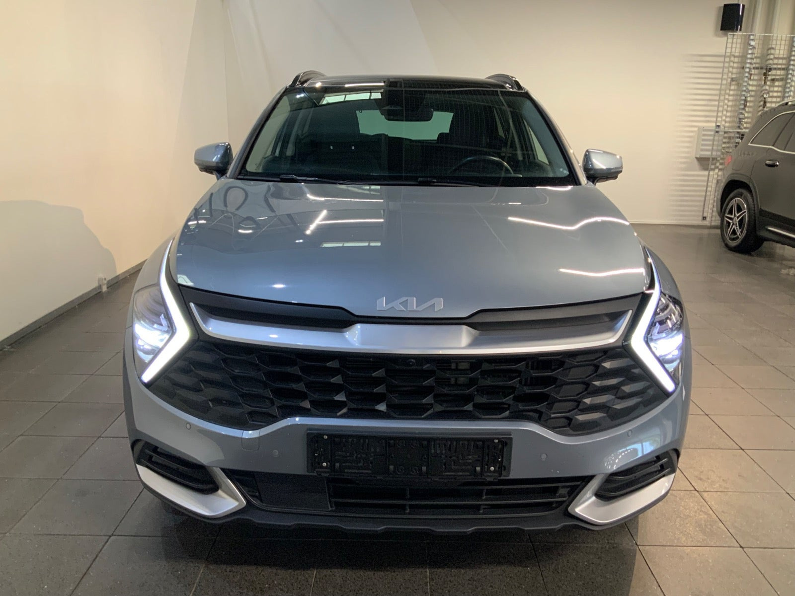 Grå Kia Sportage fra 2022