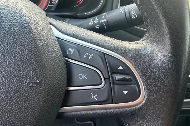 Sort Renault Megane IV fra 2016