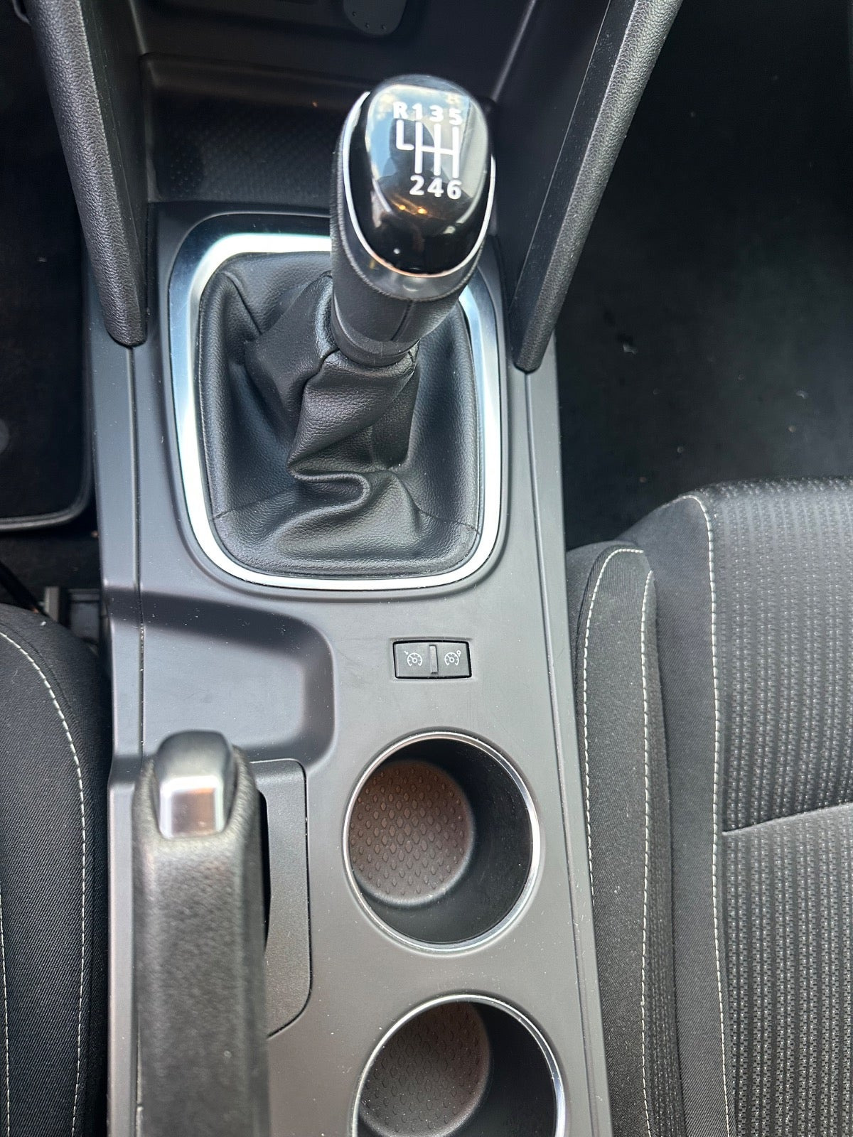 Sort Renault Megane IV fra 2016