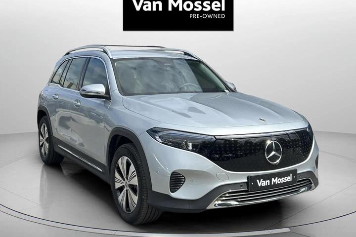Sølv Mercedes EQB 250+ fra 2025