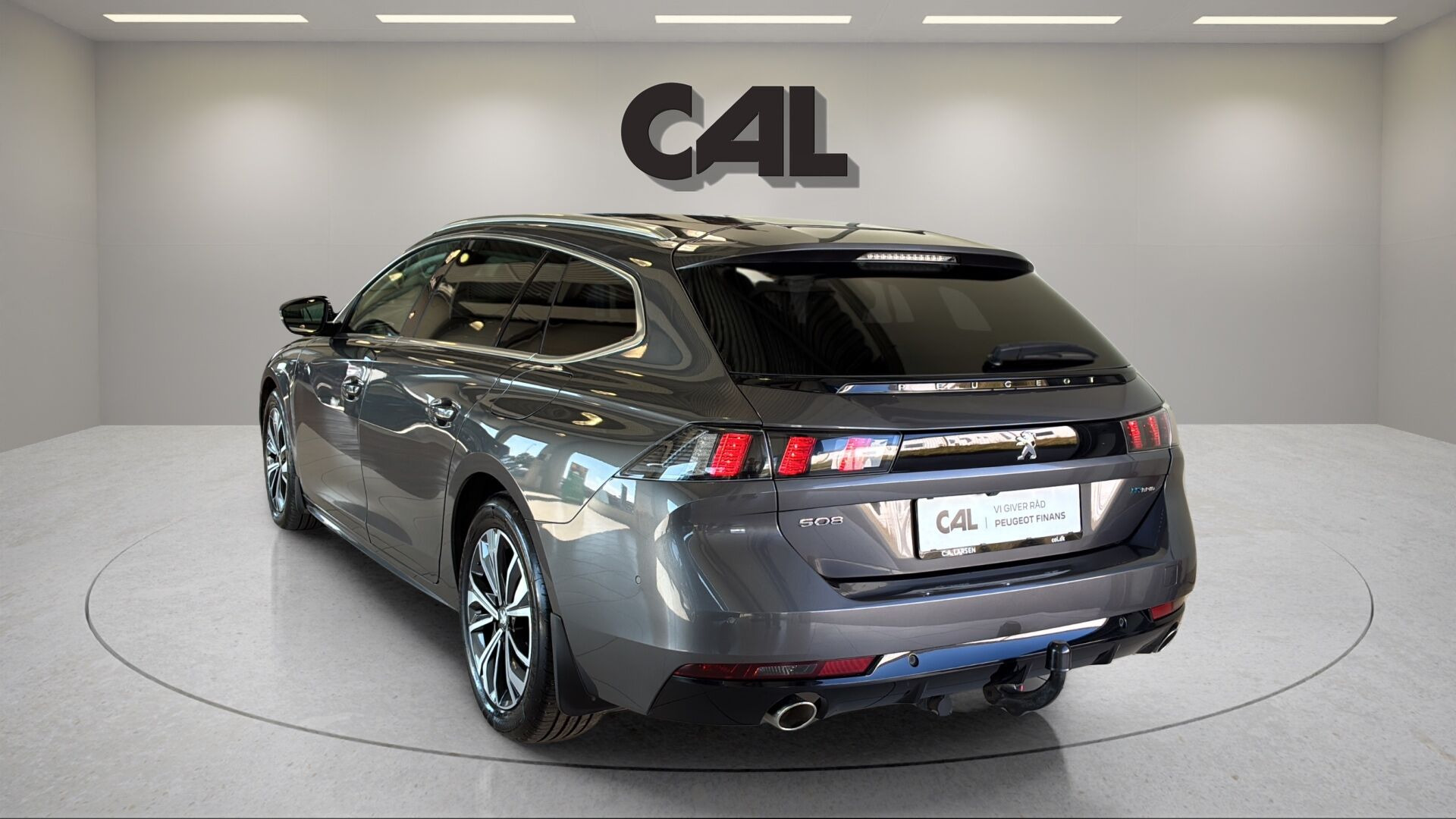 Grå Peugeot 508 fra 2021