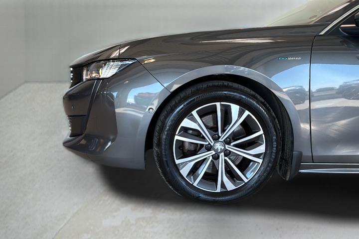Grå Peugeot 508 fra 2021
