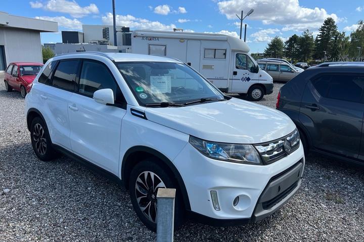 undefined Suzuki Vitara fra 2016 set udefra
