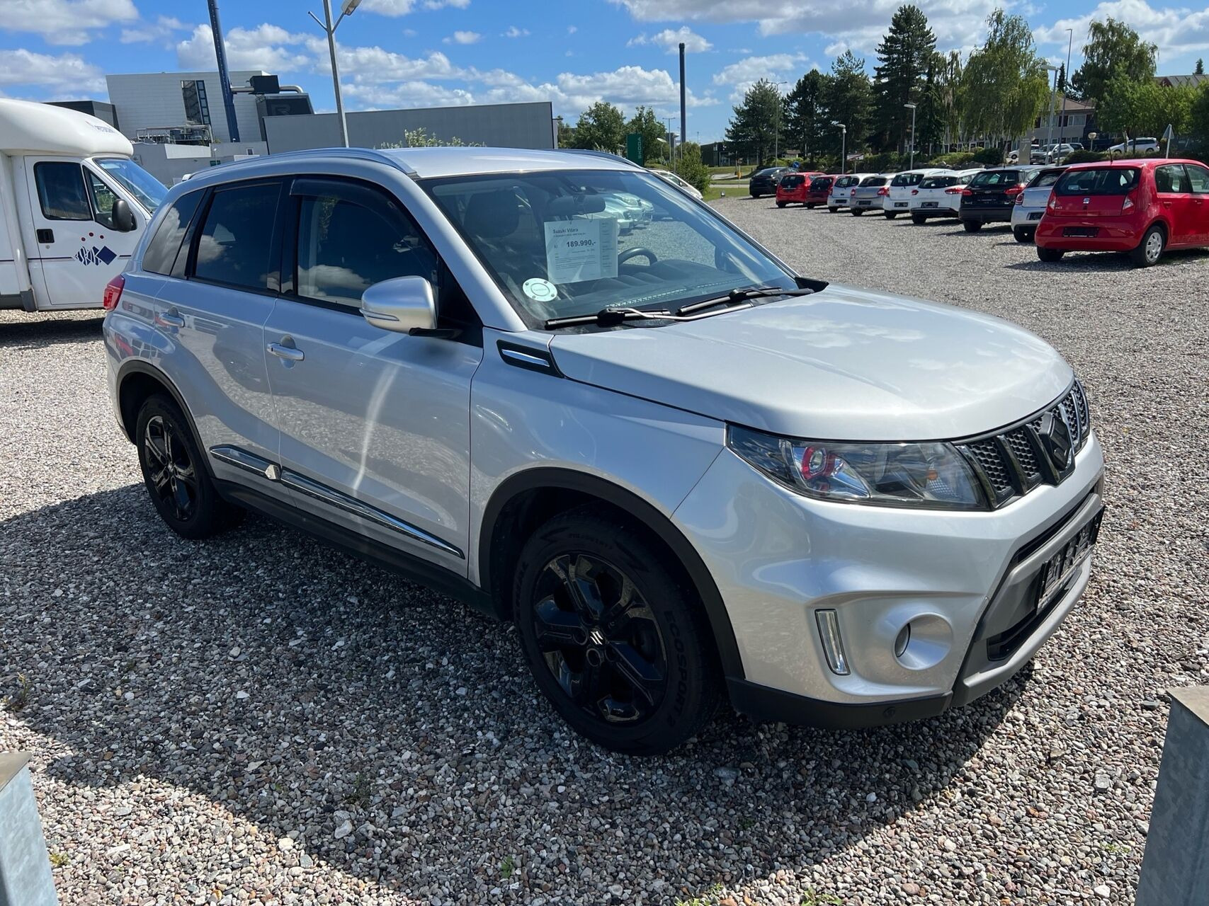 Sølv Suzuki Vitara fra 2017