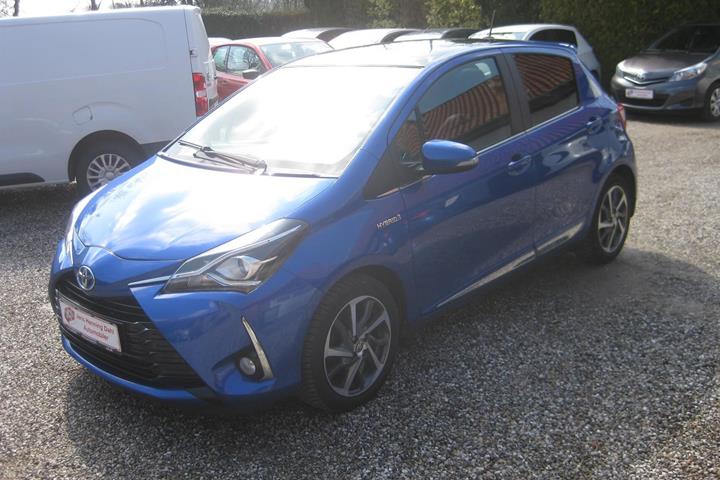 Blå Toyota Yaris fra 2018