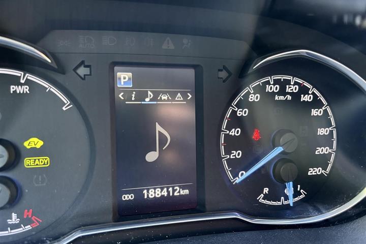 Sort Toyota Yaris fra 2018
