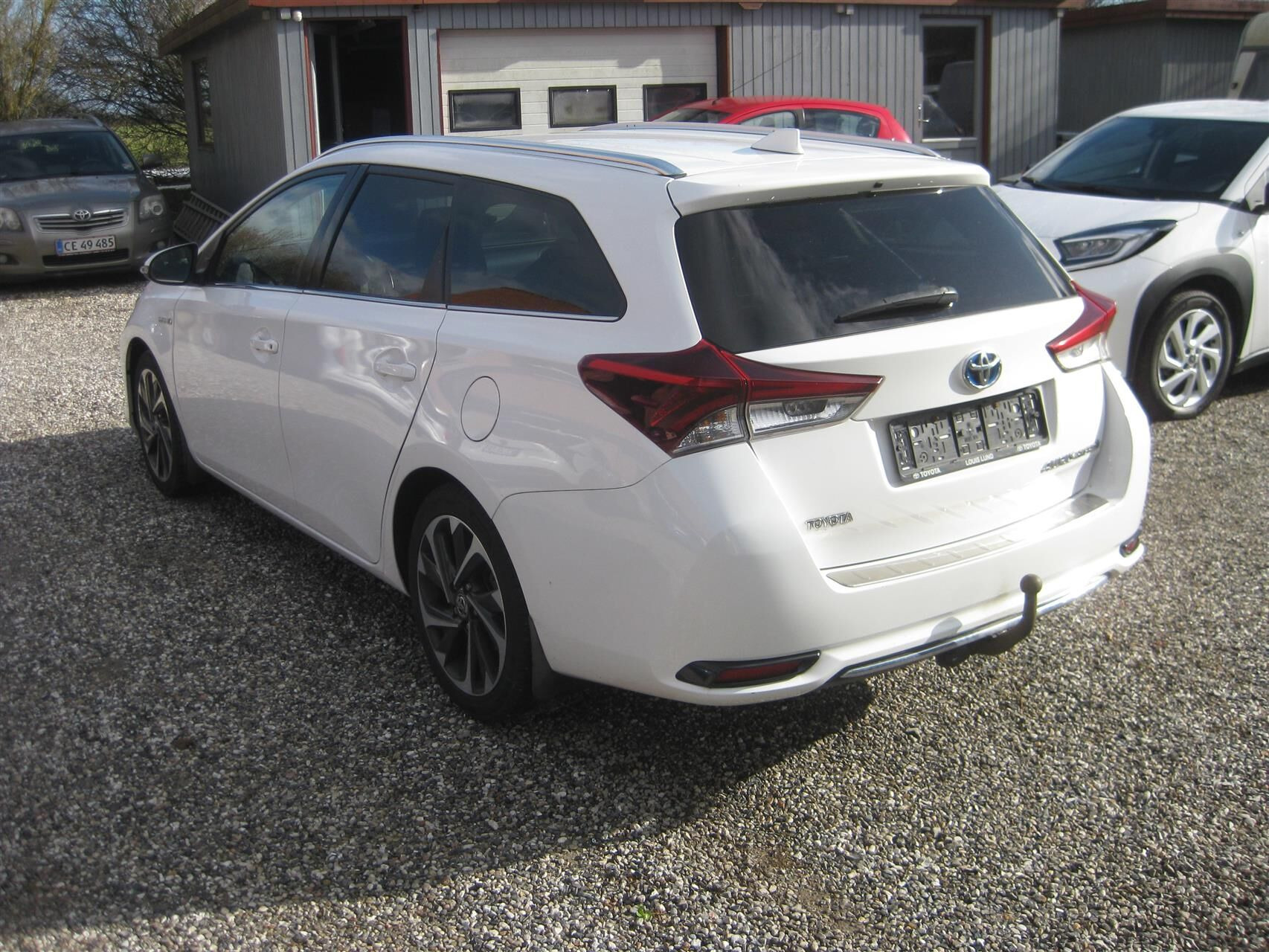 Hvid Toyota Auris fra 2016