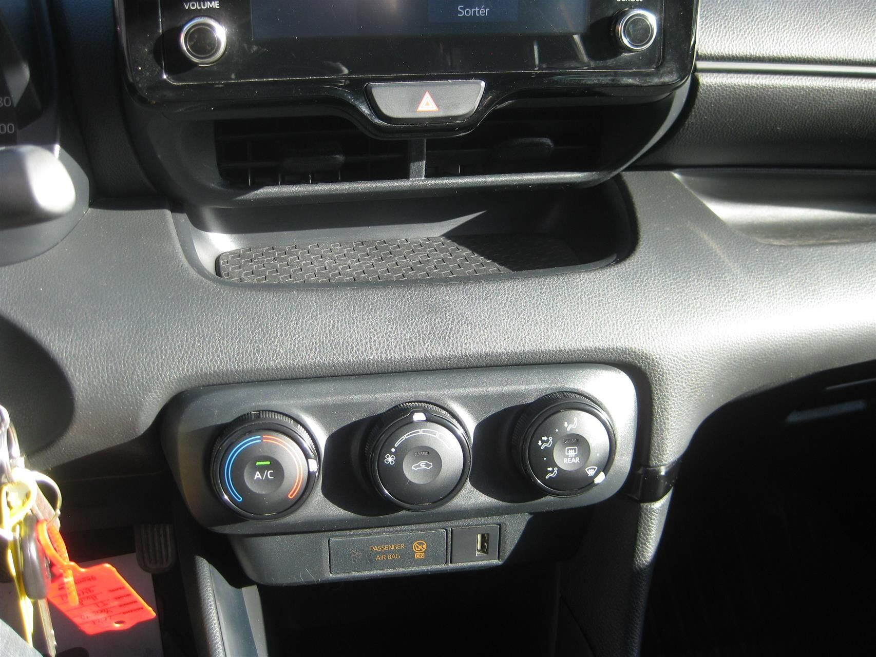 Hvid Toyota Yaris fra 2021