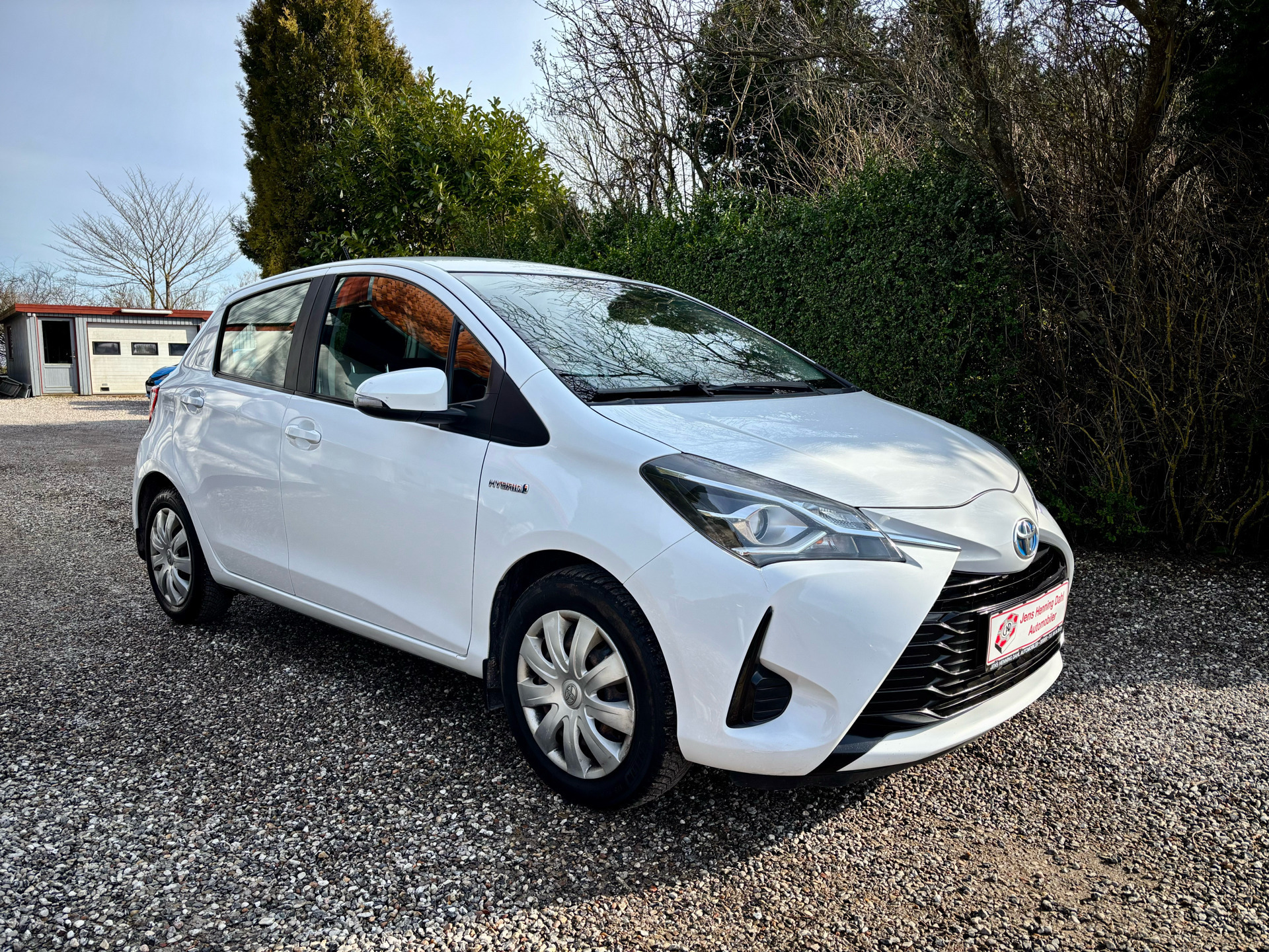 Hvid Toyota Yaris fra 2019