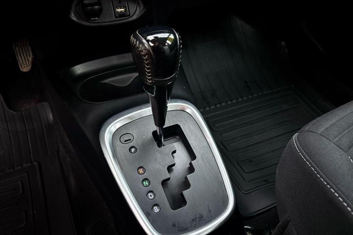 Hvid Toyota Yaris fra 2019