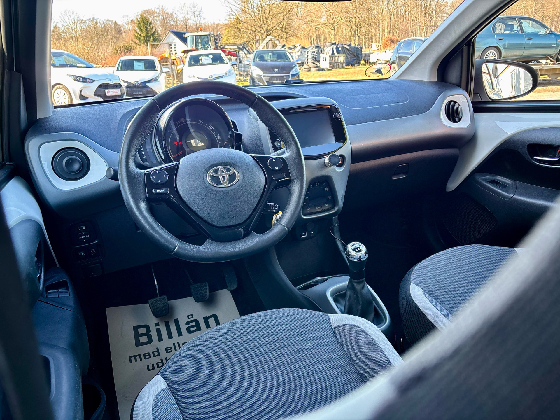 Hvid Toyota Aygo fra 2019