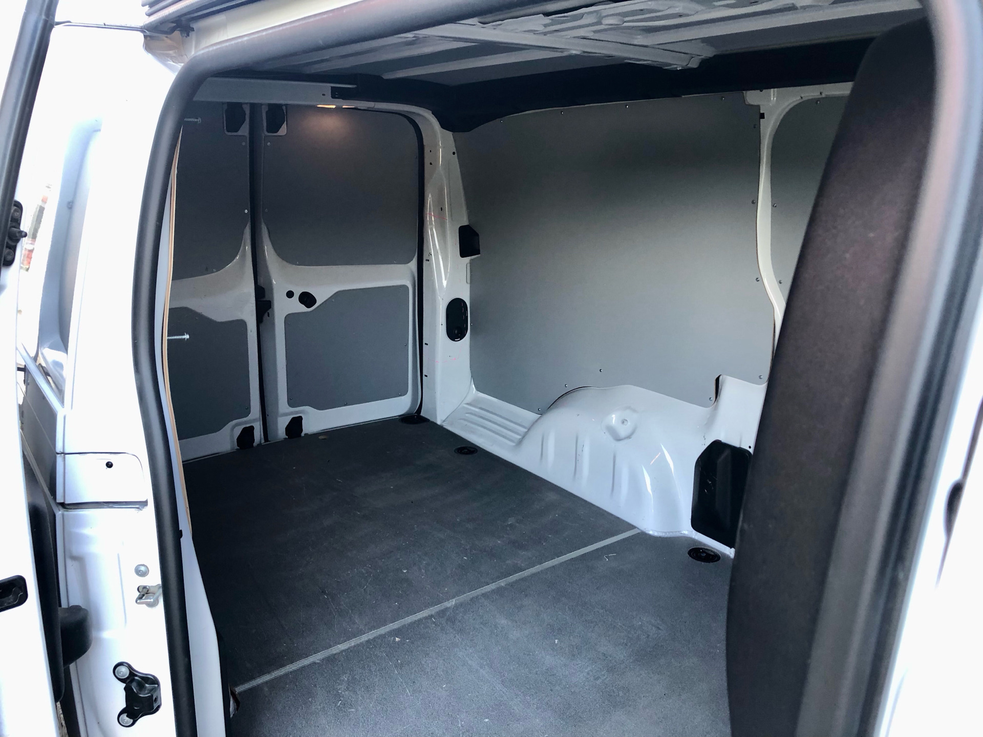 Hvid Toyota ProAce fra 2022