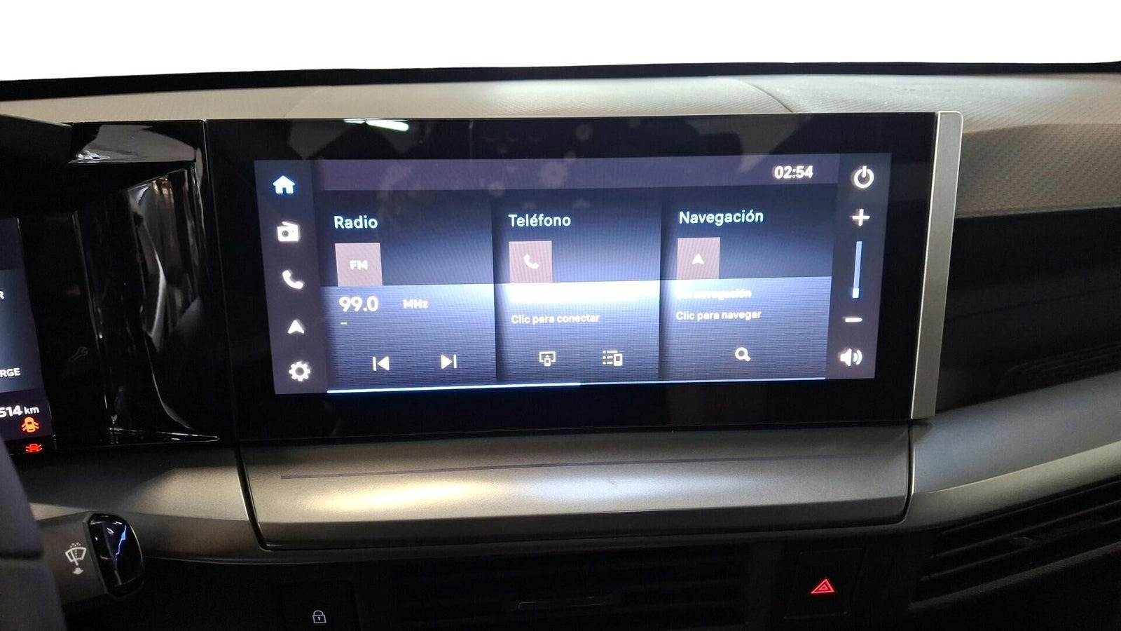 Blå Opel Frontera fra 2025