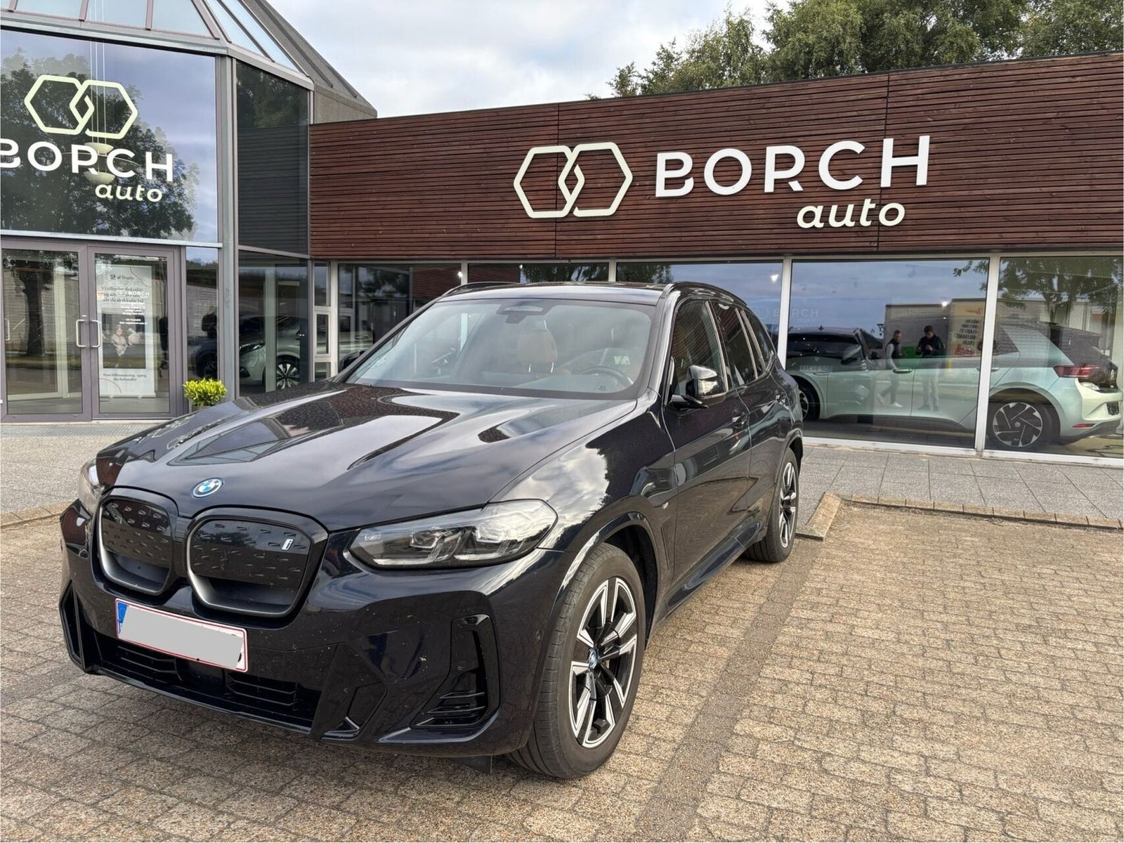 BMW iX3 Charged M-Sport