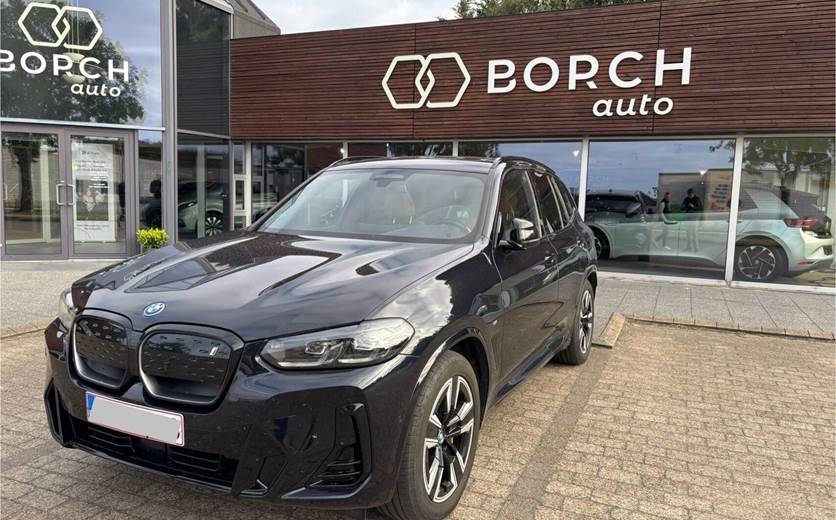 BMW iX3 Charged M-Sport