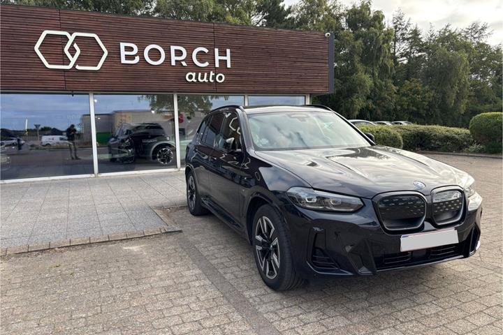 Sort BMW iX3 fra 2022