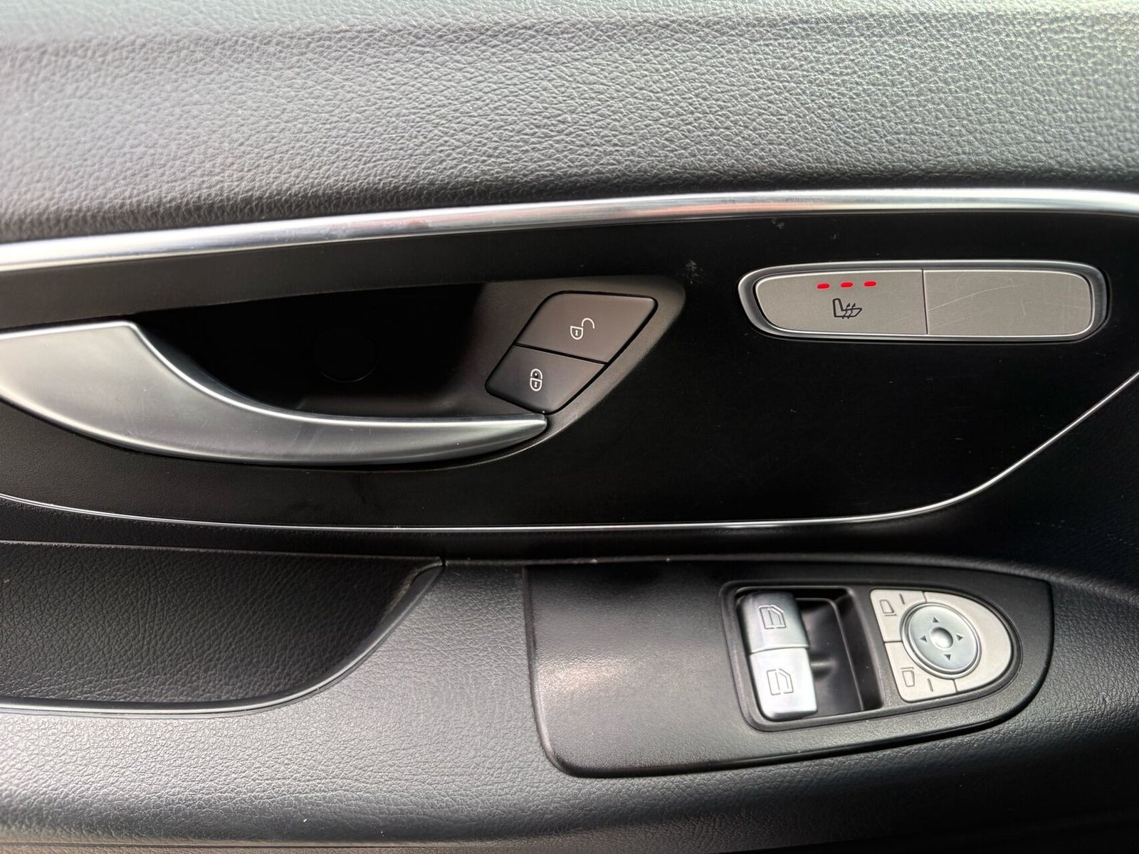 Hvid Mercedes Vito 114 fra 2019