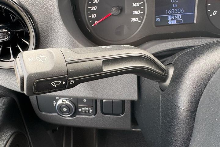 Hvid Mercedes Sprinter 316 fra 2020