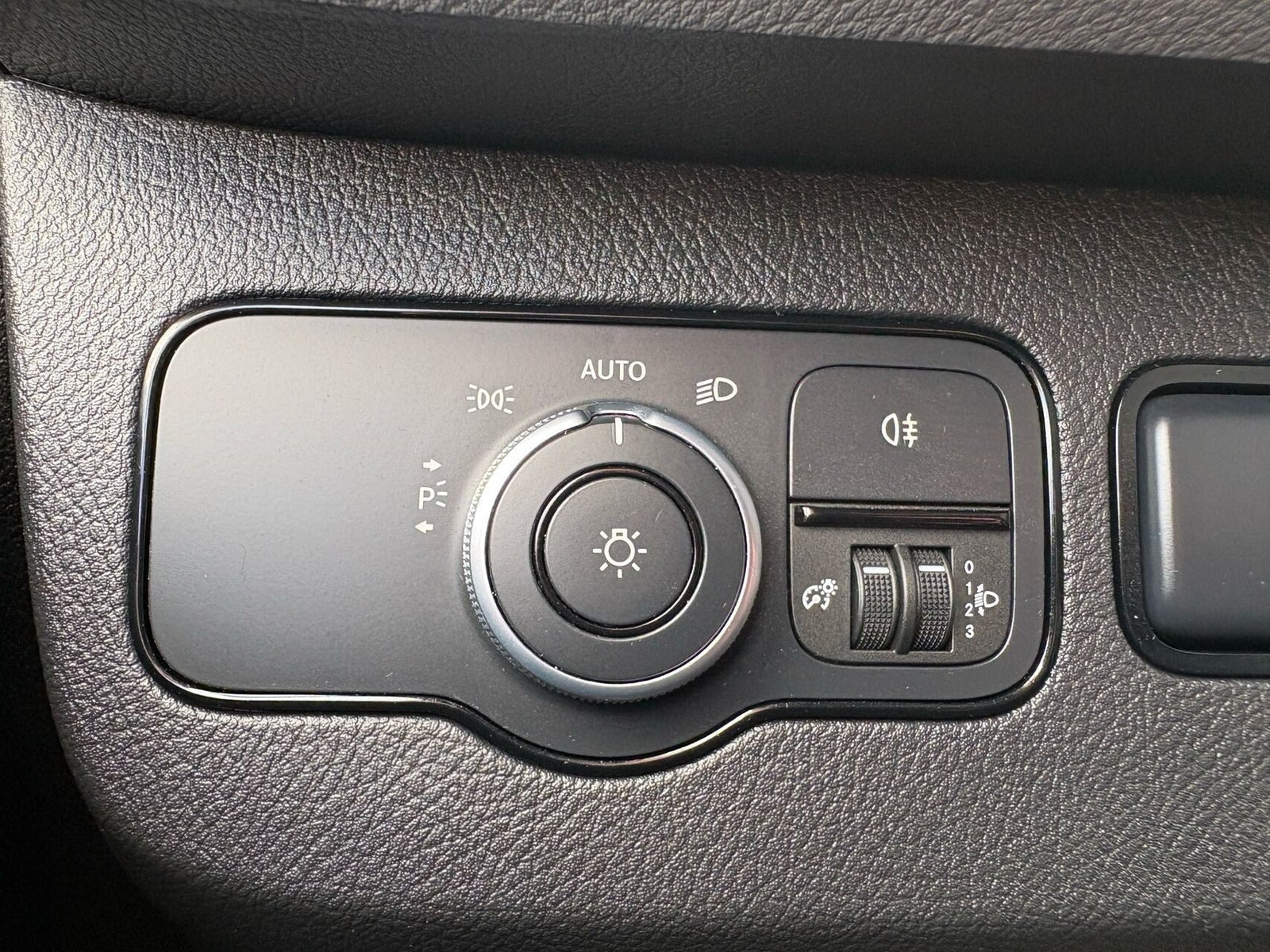 Hvid Mercedes Sprinter 316 fra 2020