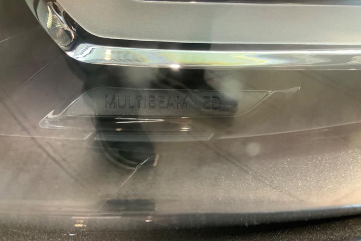 Grå Mercedes A200 fra 2020