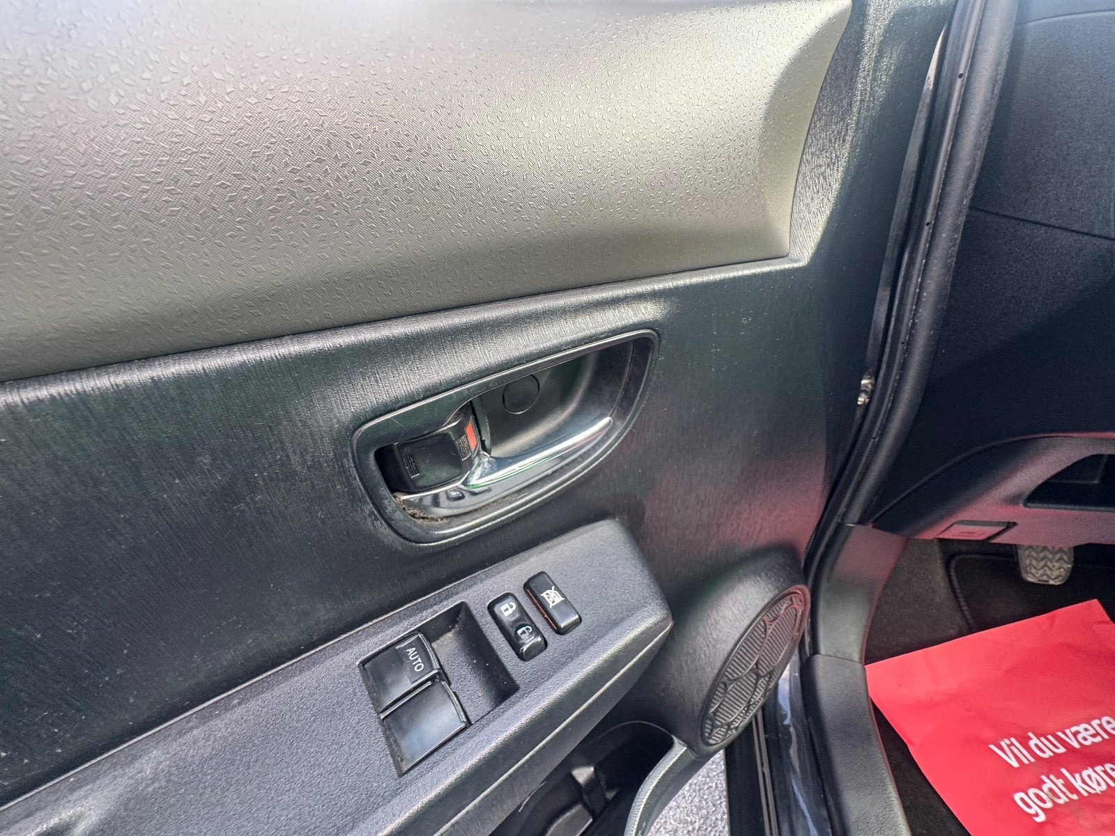 undefined Toyota Yaris fra 2011