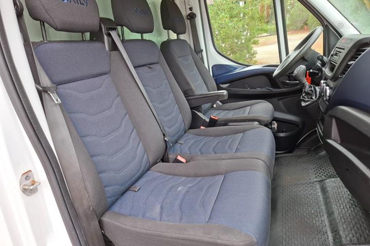 Hvid Iveco Daily fra 2018