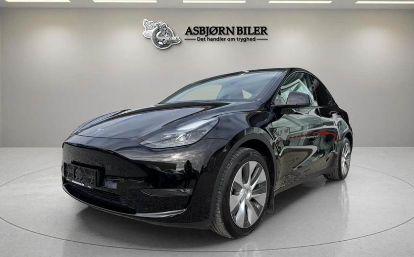 Tesla Model Y Long Range AWD