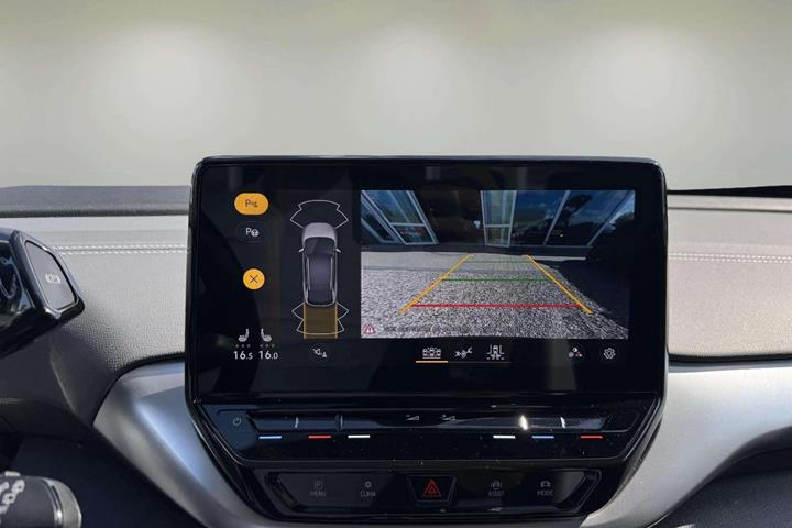 Blå VW ID.4 fra 2023
